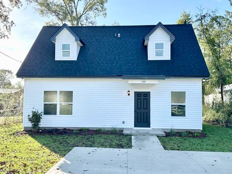 A home in Crawfordville