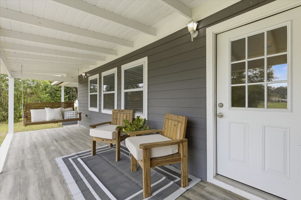 Photo of 1898 Cemetery Road, Tallahassee, FL 32305 (MLS # 397848)