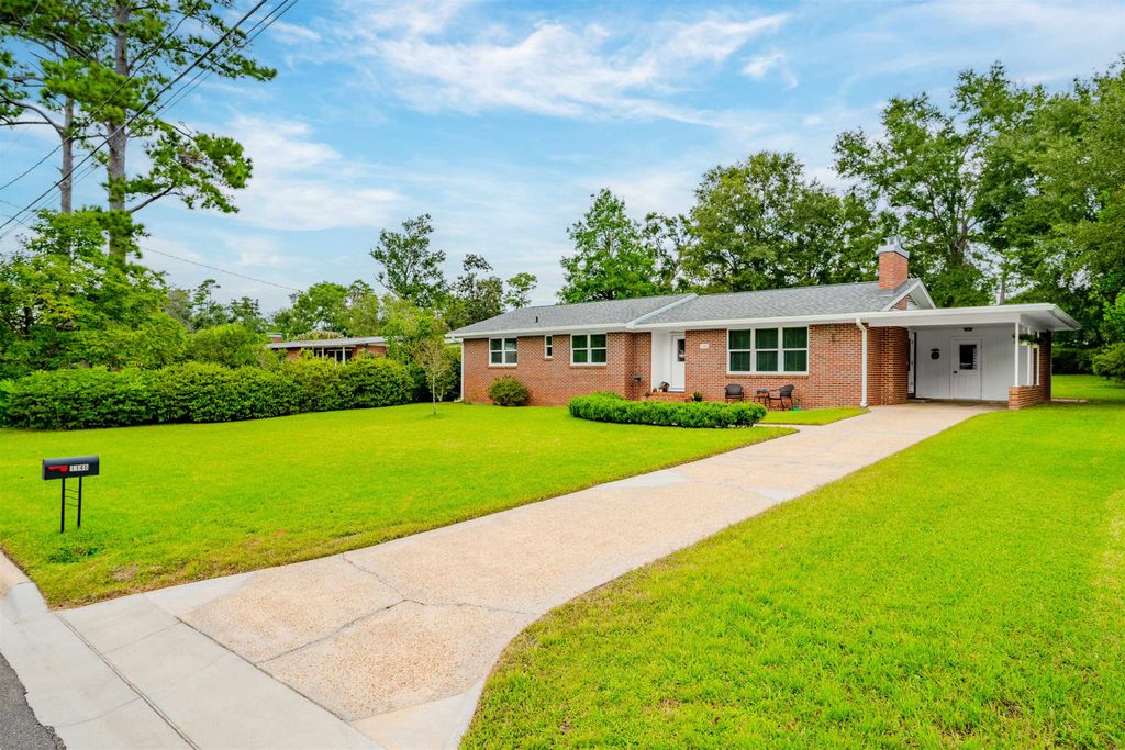 Photo of 1140 Camellia Drive, Tallahassee, FL 32301 (MLS # 390915)