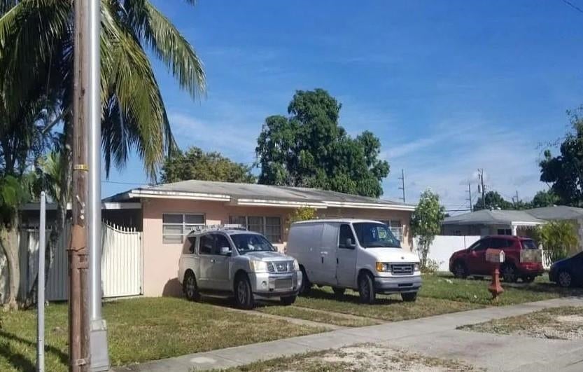 779 W 64th Drive