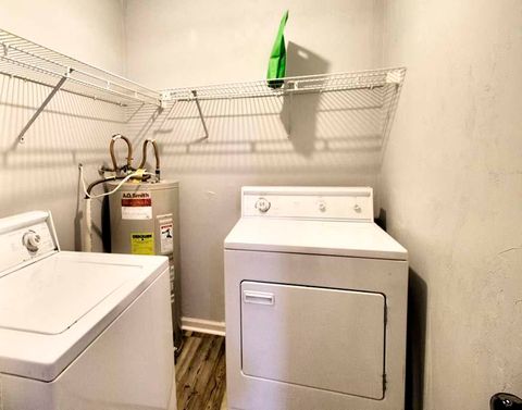 Tiny photo for 425 HIGH POINT Lane, Tallahassee, FL 32301 (MLS # 399414)