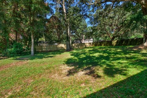 A home in TALLAHASSEE