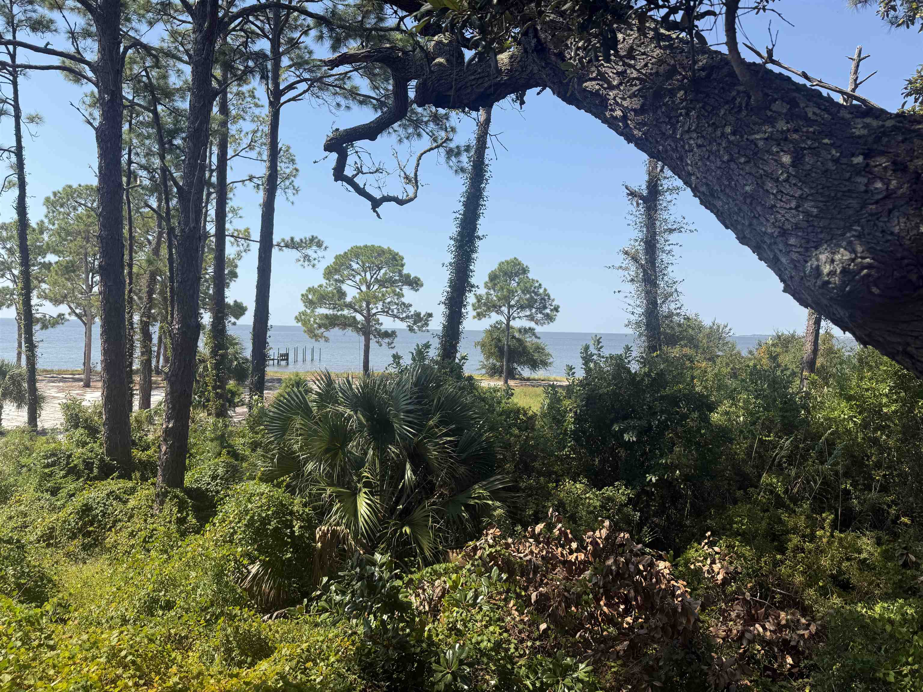 17 S Bayshore Drive