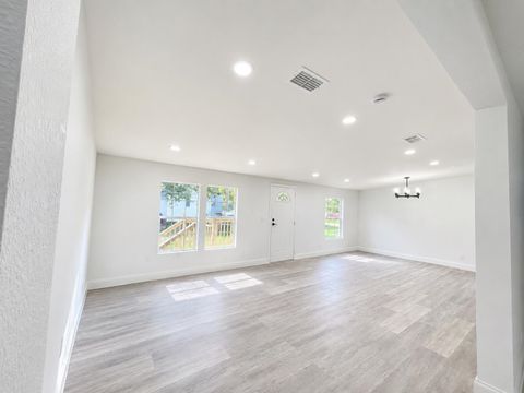 Tiny photo for 4048 Buster Road, Tallahassee, FL 32305 (MLS # 401907)