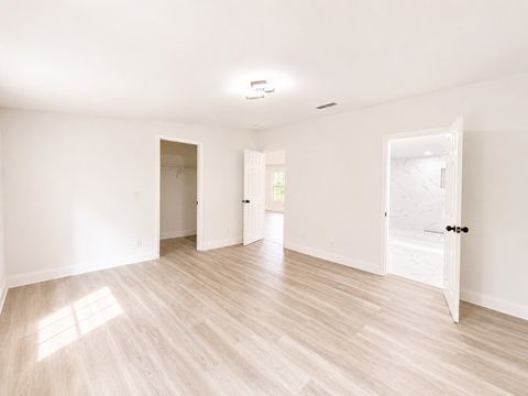 Tiny photo for 4048 Buster Road, Tallahassee, FL 32305 (MLS # 401907)
