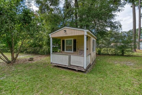 Tiny photo for 1994 Hickory Lane, Tallahassee, FL 32305 (MLS # 389812)