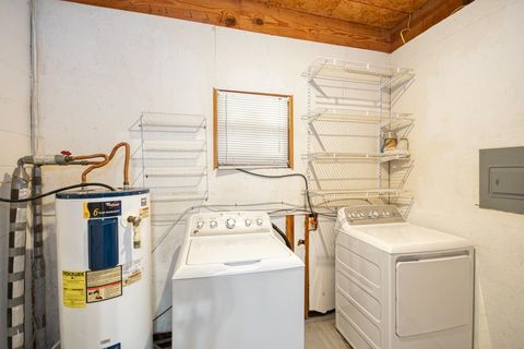 Tiny photo for 1994 Hickory Lane, Tallahassee, FL 32305 (MLS # 389812)