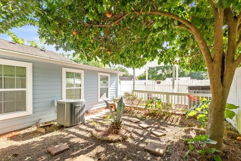 Tiny photo for 2788 Oak Park CT, Tallahassee, FL 32308 (MLS # 402616)