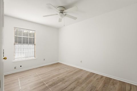 Tiny photo for 2788 Oak Park CT, Tallahassee, FL 32308 (MLS # 402616)
