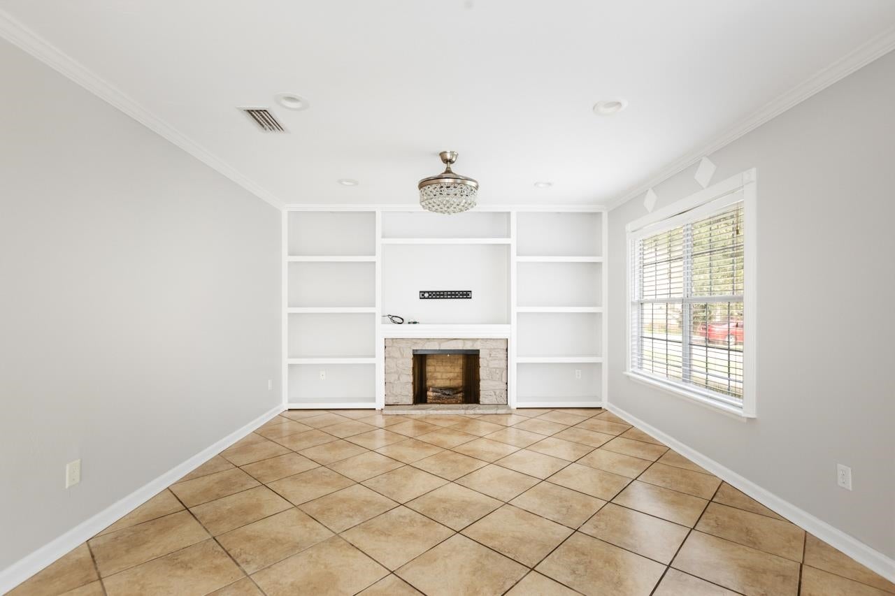 2788 Oak Park