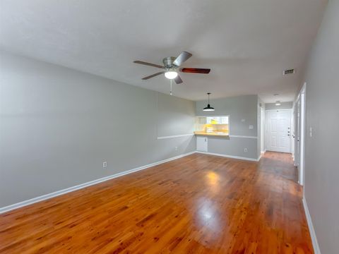 Tiny photo for 216 Dixie Drive #D-3, Tallahassee, FL 32304 (MLS # 401029)