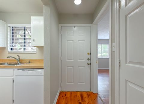 Tiny photo for 216 Dixie Drive #D-3, Tallahassee, FL 32304 (MLS # 401029)