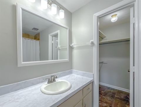 Tiny photo for 216 Dixie Drive #D-3, Tallahassee, FL 32304 (MLS # 401029)