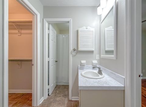 Tiny photo for 216 Dixie Drive #D-3, Tallahassee, FL 32304 (MLS # 401029)