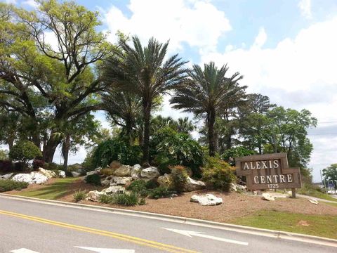 Tiny photo for 1725 NE Capital Circle #304, Tallahassee, FL 32308 (MLS # 396796)
