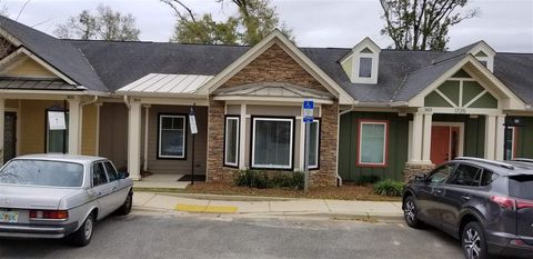 Tiny photo for 1725 NE Capital Circle #304, Tallahassee, FL 32308 (MLS # 396796)