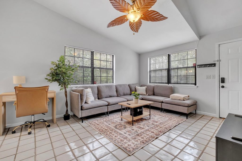 Photo of 1816 Jackson Bluff Road #F, Tallahassee, FL 32304 (MLS # 389790)