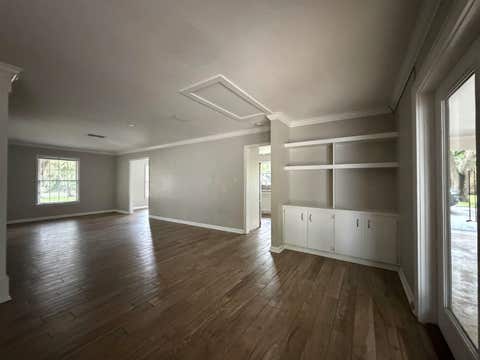 Tiny photo for 2832 S Shamrock Street, Tallahassee, FL 32309 (MLS # 400458)
