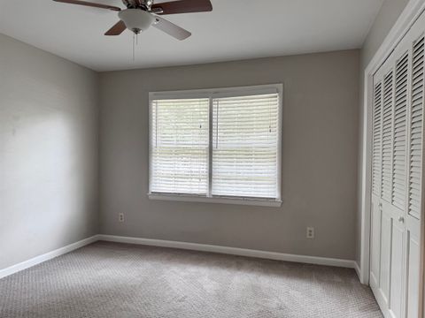 Tiny photo for 2832 S Shamrock Street, Tallahassee, FL 32309 (MLS # 400458)