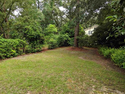 Tiny photo for 2832 S Shamrock Street, Tallahassee, FL 32309 (MLS # 400458)