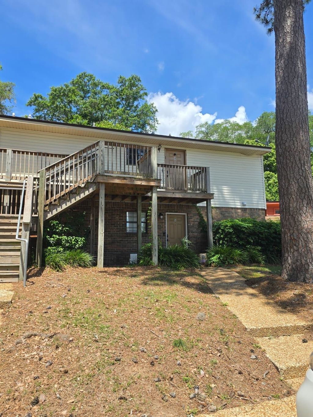 Photo of 1104 Greentree Court #N, Tallahassee, FL 32304 (MLS # 399885)