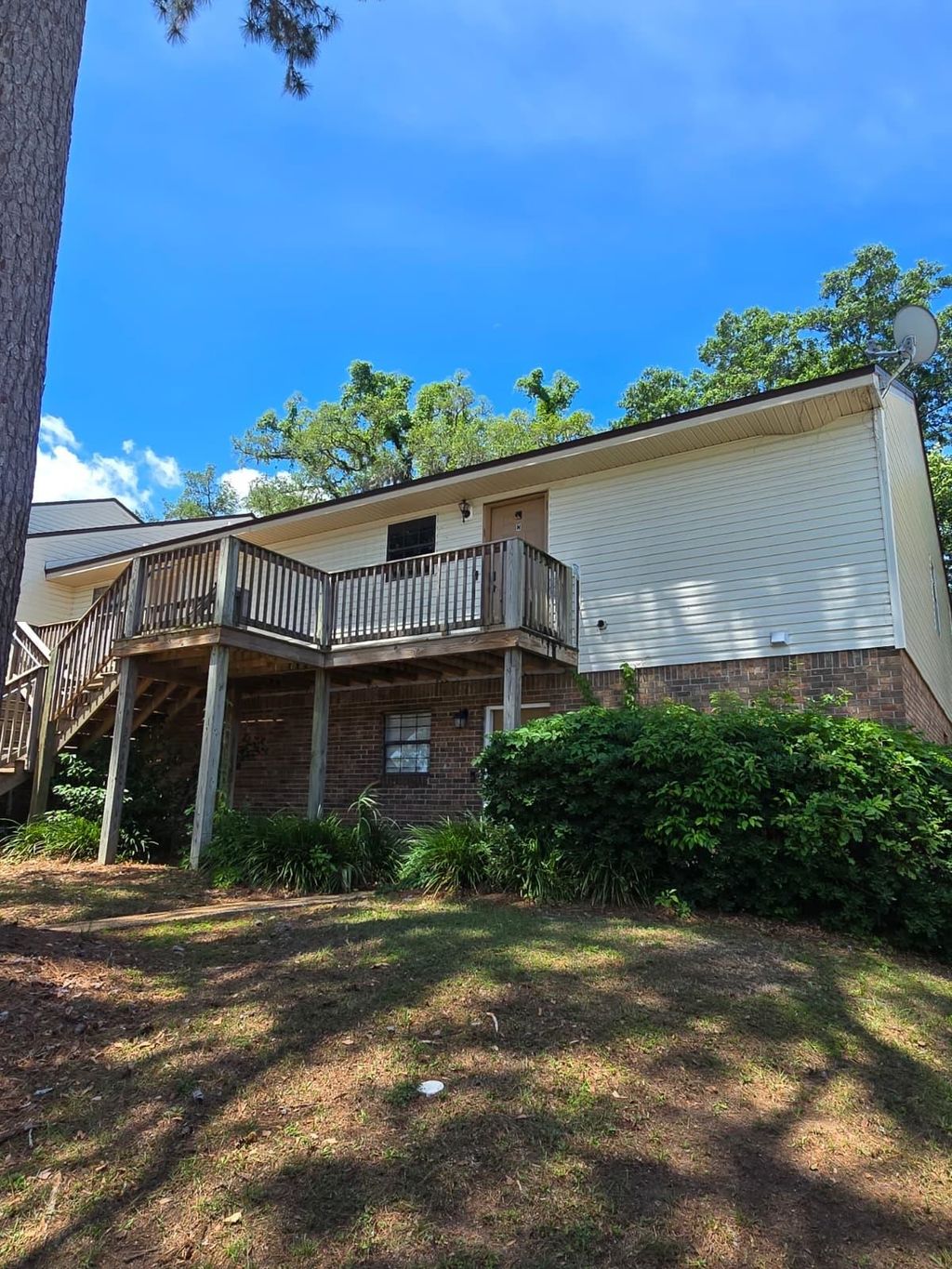 Photo of 1104 Greentree Court #N, Tallahassee, FL 32304 (MLS # 399885)
