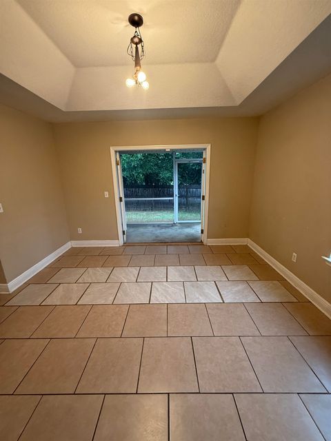 Tiny photo for 364 Carmen Rocio Way, Tallahassee, FL 32305 (MLS # 401103)