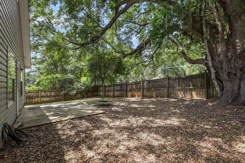Tiny photo for 2014 Valkyrie Court, Tallahassee, FL 32308 (MLS # 389322)