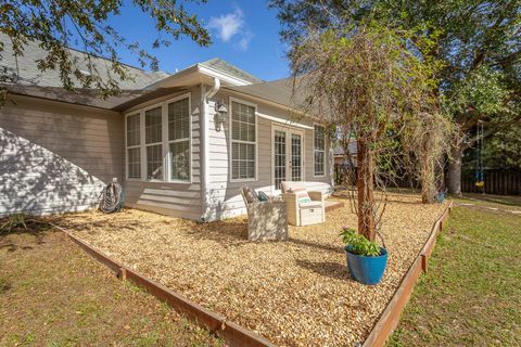 A home in Crawfordville