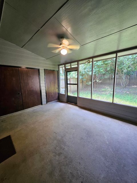 Tiny photo for 463 E Van Buren Street, Tallahassee, FL 32301 (MLS # 392264)