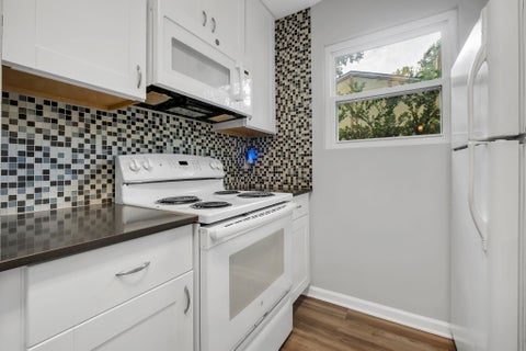 Tiny photo for 151 W Whetherbine Way, Tallahassee, FL 32301 (MLS # 402767)