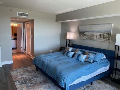 Tiny photo for 300 S DUVAL Street #1408, Tallahassee, FL 32301 (MLS # 398768)
