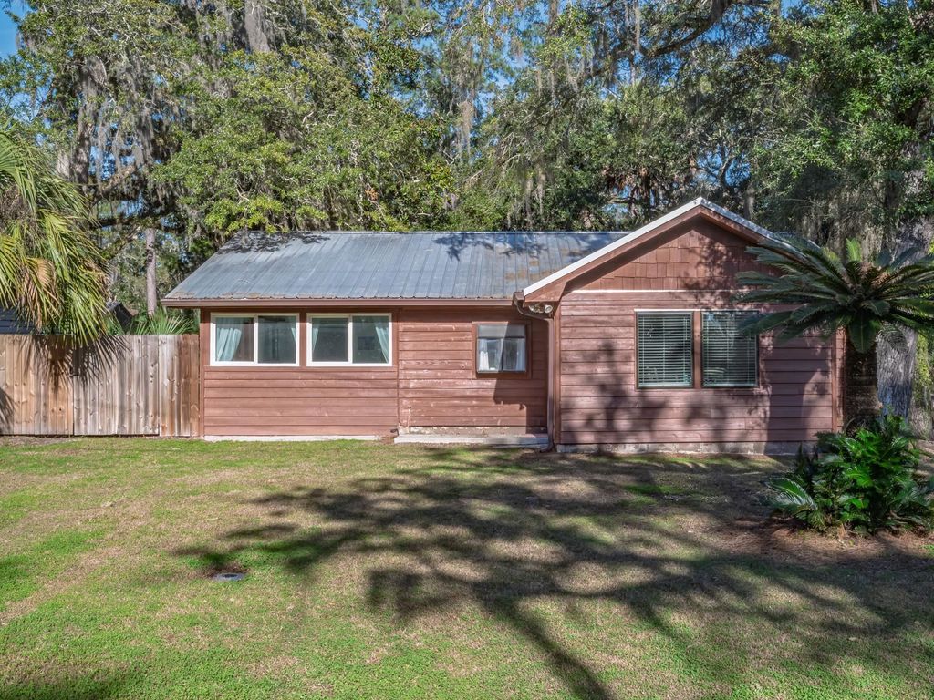 Photo of 52 Ben Willis Road, Crawfordville, FL 32327 (MLS # 395198)