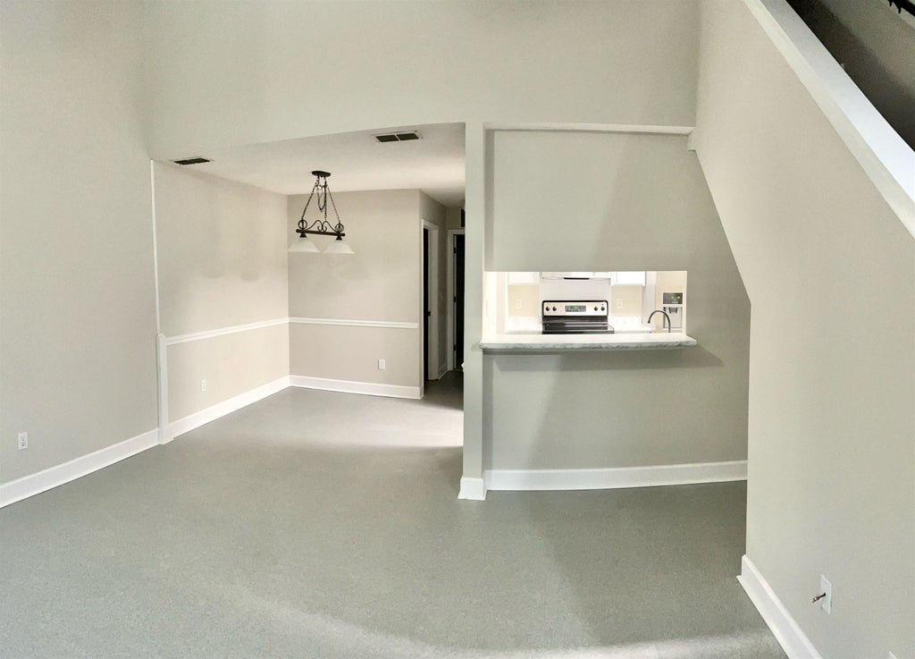 Photo of 2946 Capital Park, Tallahassee, FL 32301 (MLS # 402720)