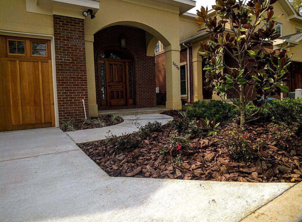 Photo of 1830 Ashley Hall Way, Tallahassee, FL 32308 (MLS # 394771)