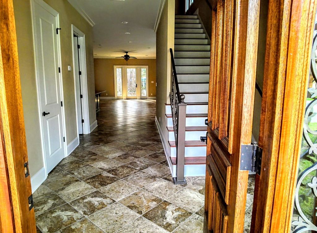 Photo of 1830 Ashley Hall Way, Tallahassee, FL 32308 (MLS # 394771)