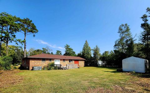 A home in Marianna