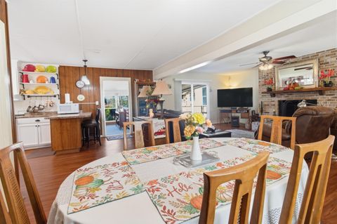 Tiny photo for 24140 Lanier Street, Tallahassee, FL 32310 (MLS # 393227)