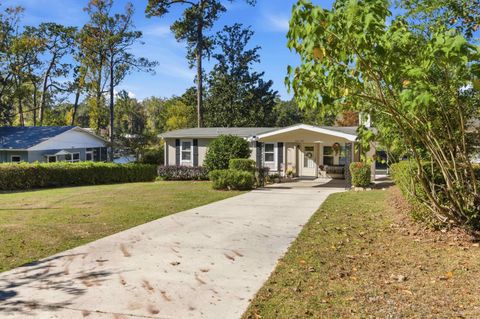 Tiny photo for 24140 Lanier Street, Tallahassee, FL 32310 (MLS # 393227)
