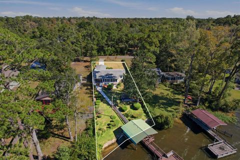 Tiny photo for 24140 Lanier Street, Tallahassee, FL 32310 (MLS # 393227)