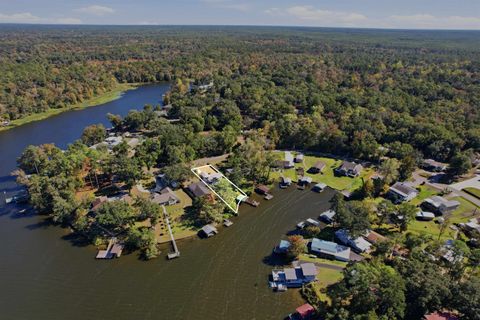 Tiny photo for 24140 Lanier Street, Tallahassee, FL 32310 (MLS # 393227)