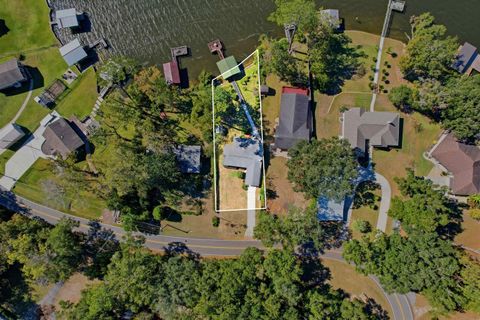 Tiny photo for 24140 Lanier Street, Tallahassee, FL 32310 (MLS # 393227)