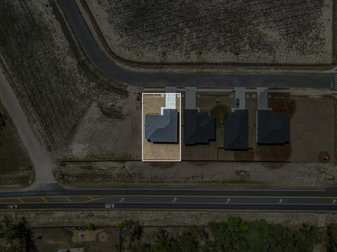 Tiny photo for 10 Divine Loop, Crawfordville, FL 32327 (MLS # 398101)