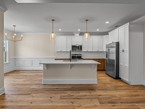 Tiny photo for 10 Divine Loop, Crawfordville, FL 32327 (MLS # 398101)