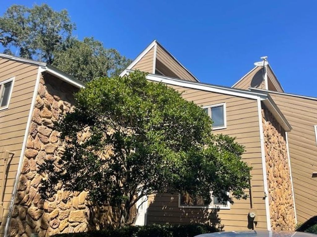 Photo of 3072 Ironwood Drive Dr, Tallahassee, FL 32309 (MLS # 392139)