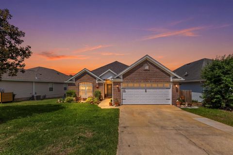 Photo of 8424 Ivy Brook Lane, Tallahassee, FL 32312 (MLS # 400248)