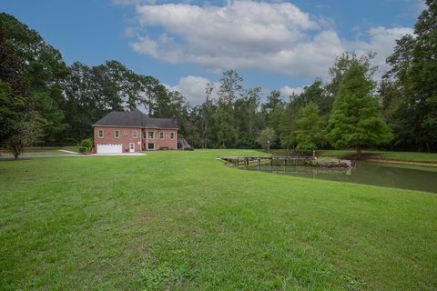 A home in MONTICELLO