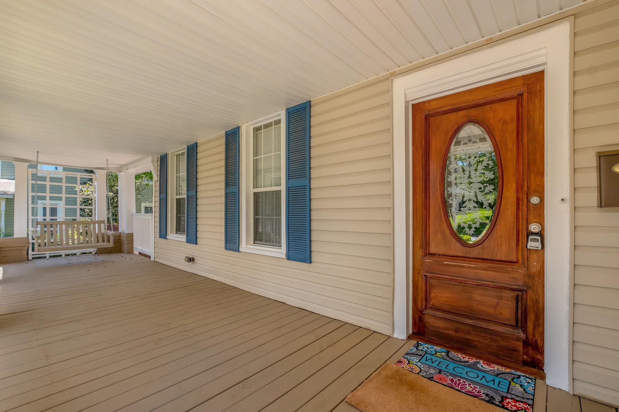 214 W Sharon Street