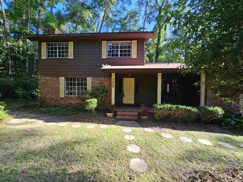Photo of 3429 Lakeshore Drive, Tallahassee, FL 32312 (MLS # 382328)