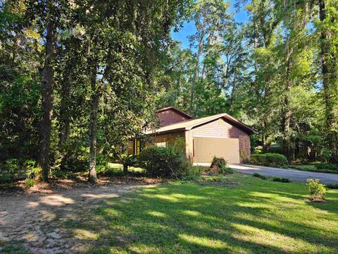 Tiny photo for 3429 Lakeshore Drive, Tallahassee, FL 32312 (MLS # 382328)